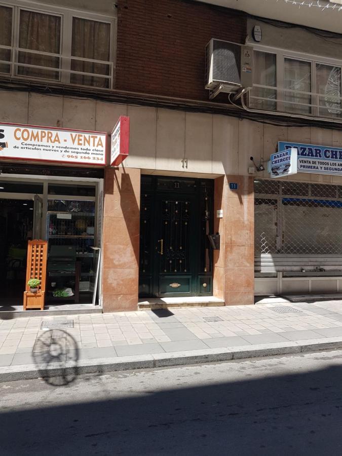Centric Rooms Mercado Аликанте Екстериор снимка