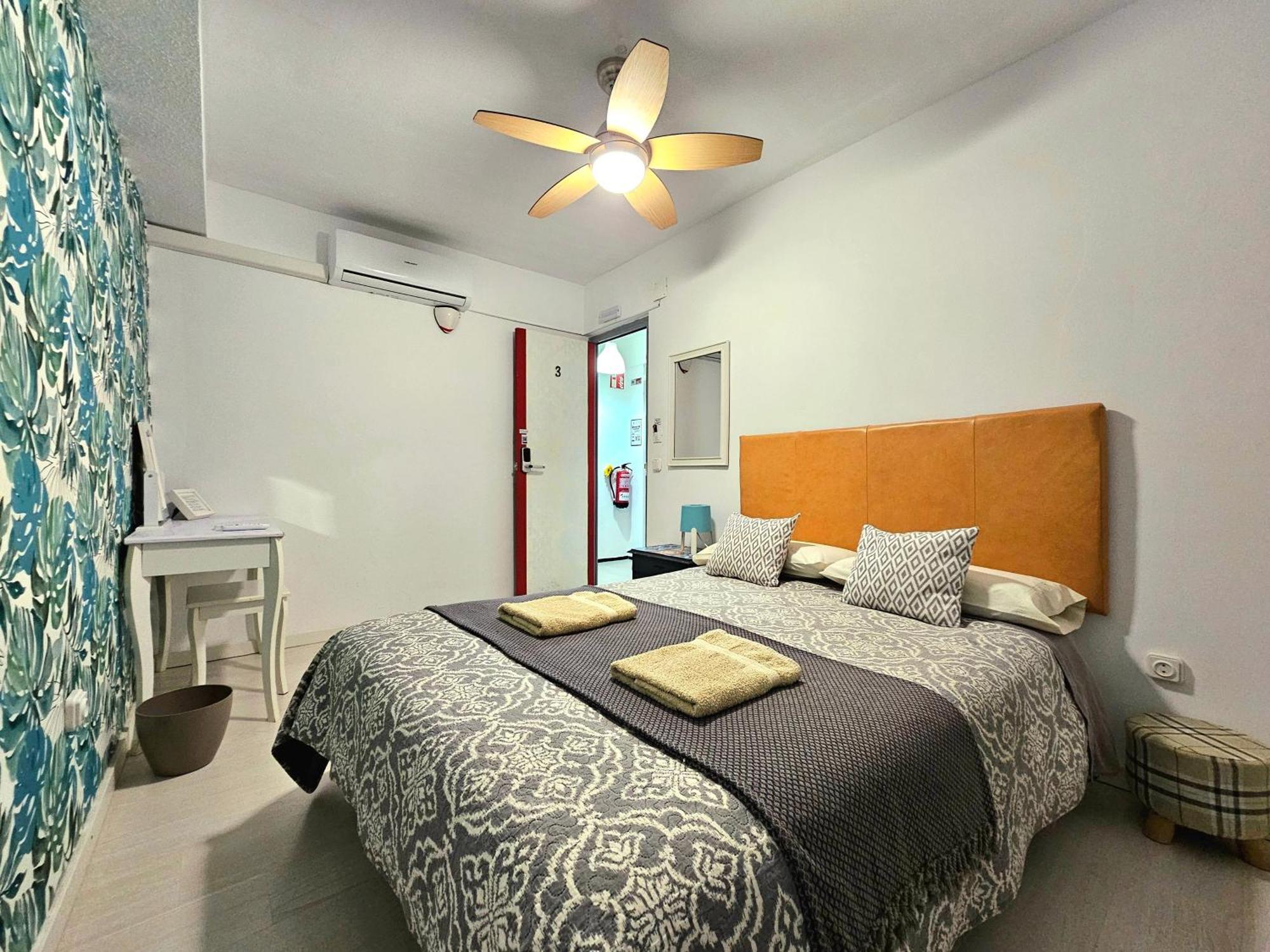 Centric Rooms Mercado Аликанте Стая снимка