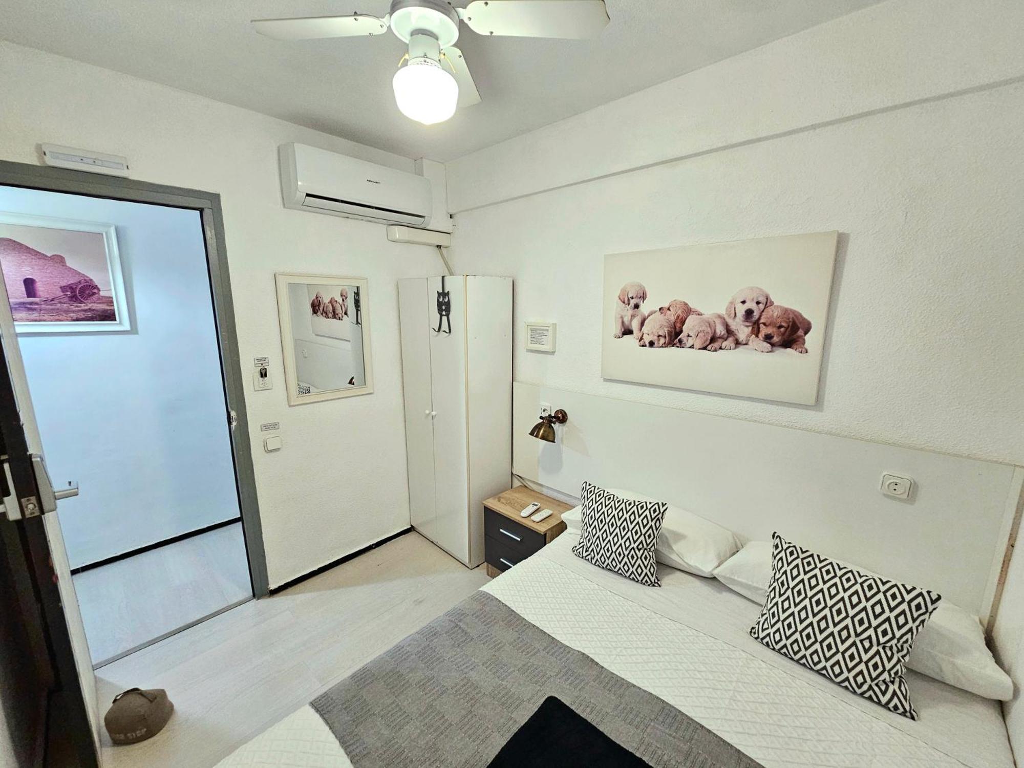 Centric Rooms Mercado Аликанте Стая снимка