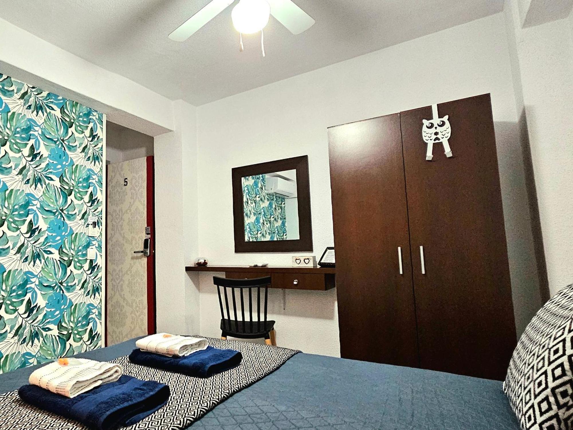Centric Rooms Mercado Аликанте Стая снимка